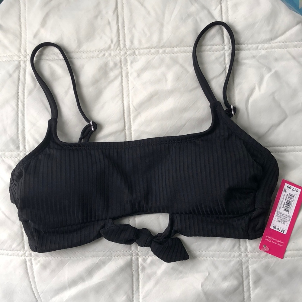 NWT xhilaration tie front bikini top Junior’s M